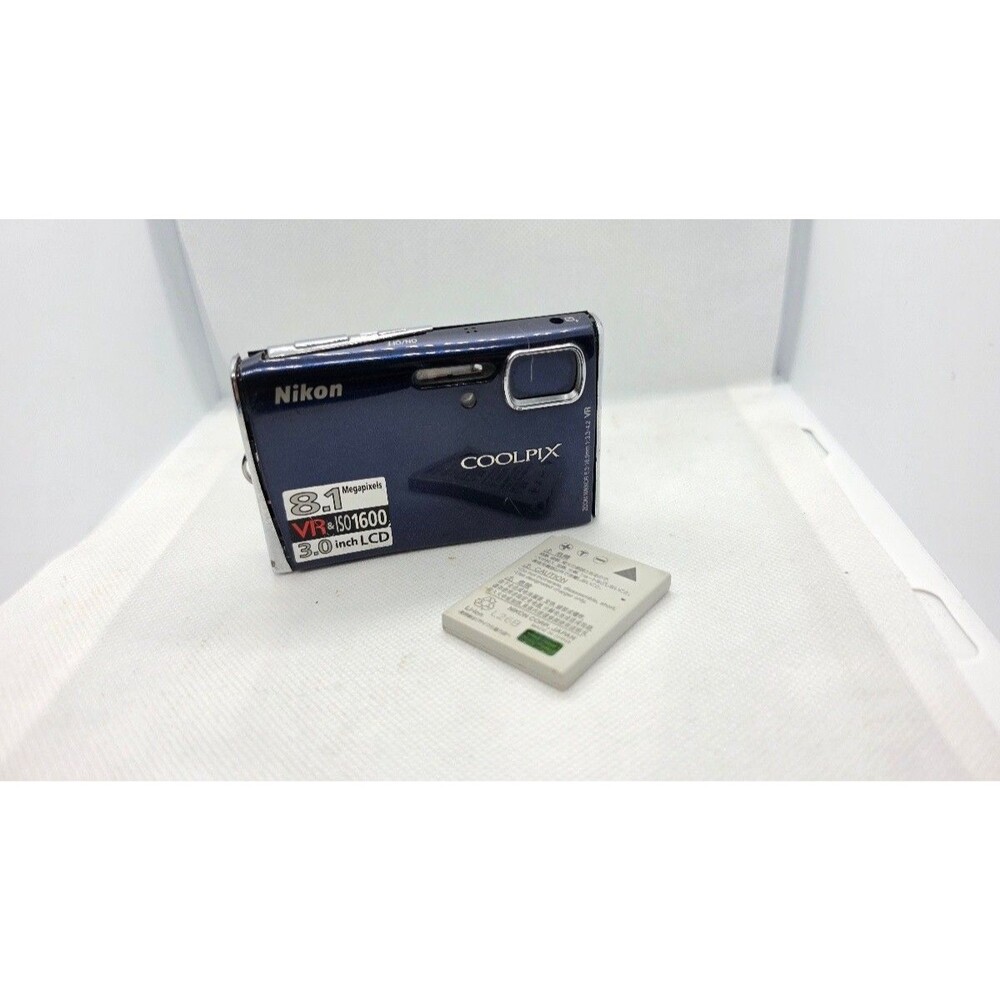 Nikon COOLPIX S51 8.1MP Digital Camera Blue 3.0in - For Parts/Damaged